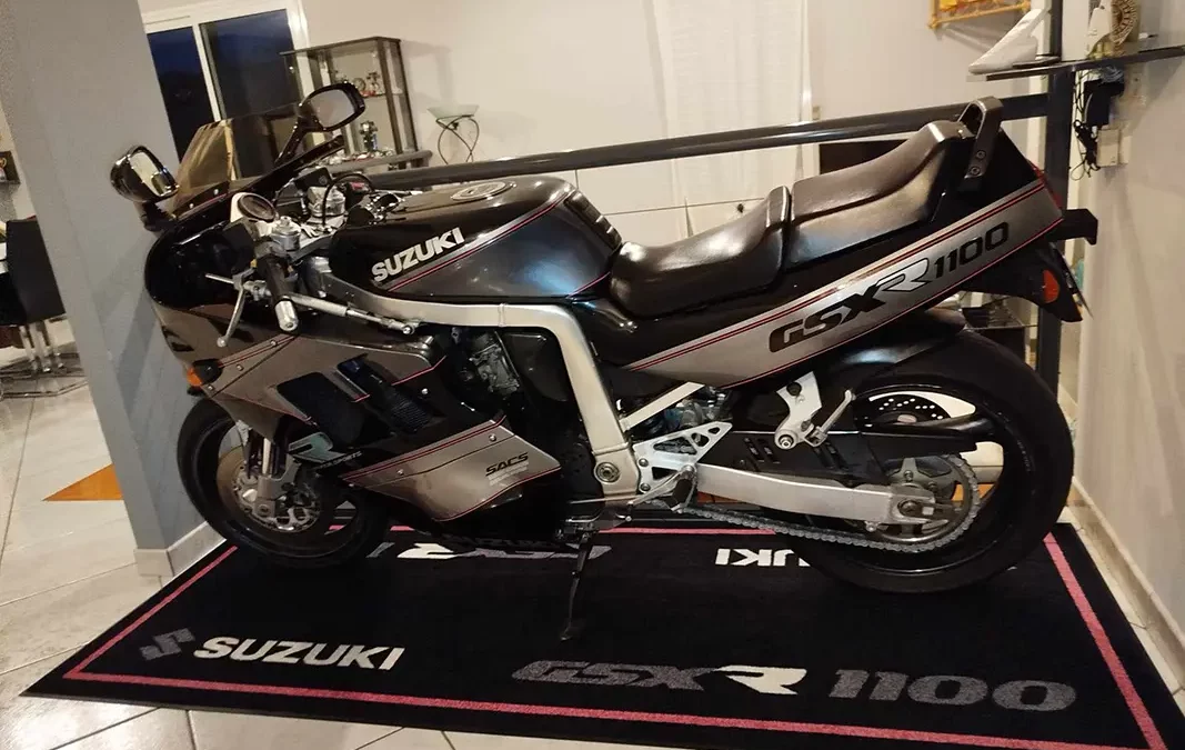 Pourquoi faut-il un tapis homologué Fédération Française de Moto sur les circuits